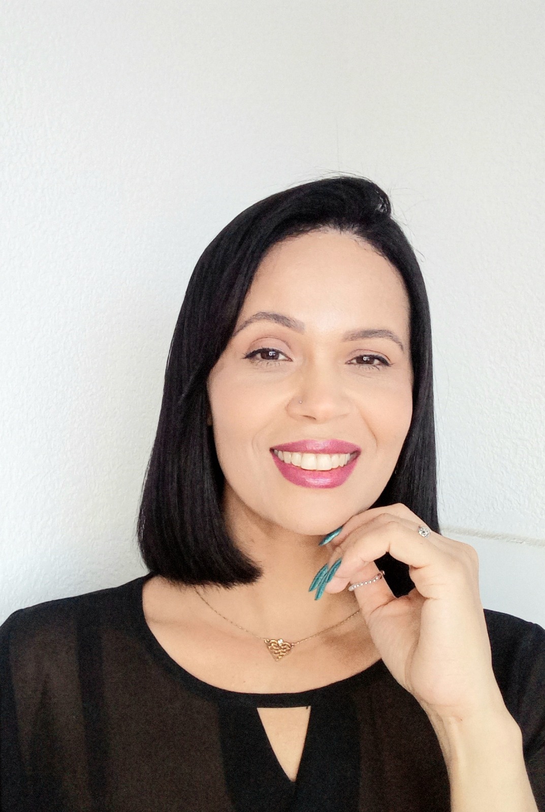 Rosania Marques, criadora do Método PTGA — Programa Terapêutico Guiado de Autovalor